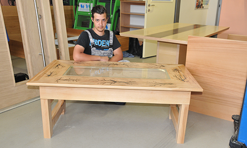 Zaključni izdelek - klubska mizica