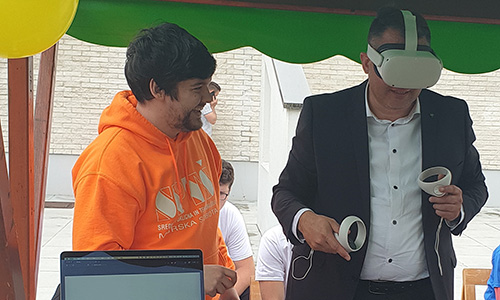 Župan MOMS, g. Damjan Anželj preizkusil našo VR aplikacijo